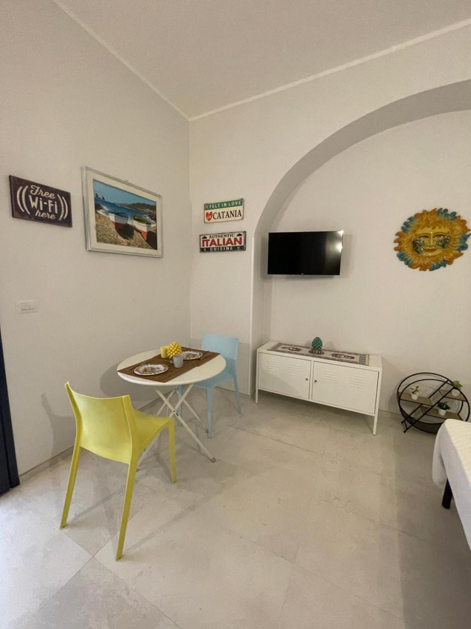 Ferienwohnung Corte Capuana Catania Exterior foto