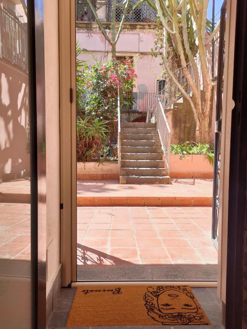 Ferienwohnung Corte Capuana Catania Exterior foto